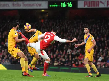 Giroud y su espectacular remate que fue el primer gol del Arsenal ante el Watford Giroud y su espectacular remate que fue el primer gol del Arsenal ante el Watford