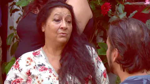 La madre de Jesús se queda ‘cuajá' con la decisión de casarse por sorpresa La madre de Jesús se queda ‘cuajá' con la decisión de casarse por sorpresa