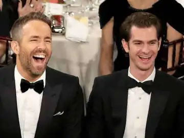 Ryan Reynolds y Andrew Garfield Ryan Reynolds y Andrew Garfield