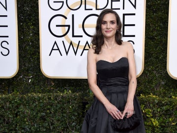 Winona Ryder apuesta por un negro Viktor & Rolf en su vuelta a las alfombras rojas Winona Ryder apuesta por un negro Viktor & Rolf en su vuelta a las alfombras rojas