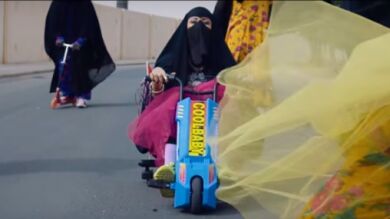 'Preocupaciones', el humorístico vídeoclip que reivindica los derechos de las mujeres en Arabia Saudí y está dando la vuelta al mundo