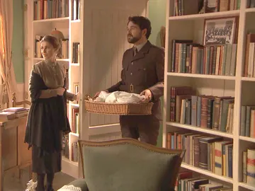 Adela, en el objetivo de Cristóbal Garrigues Adela, en el objetivo de Cristóbal Garrigues