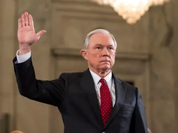 Jeff Sessions testifica durante su audiencia para aceptar su cargo como fiscal general de EEUU Jeff Sessions testifica durante su audiencia para aceptar su cargo como fiscal general de EEUU