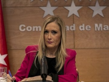 Cristina Cifuentes ante los medios