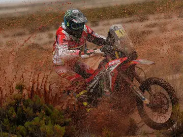 Joan Barreda, durante una etapa del Dakar 2017 Joan Barreda, durante una etapa del Dakar 2017