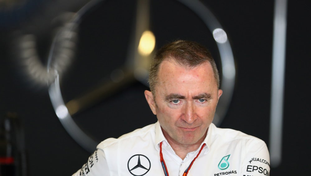 Paddy Lowe, en el box de Mercedes en Abu Dabi
