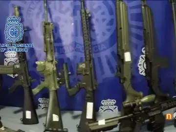 Frame 117.692737 de: armas Frame 117.692737 de: armas
