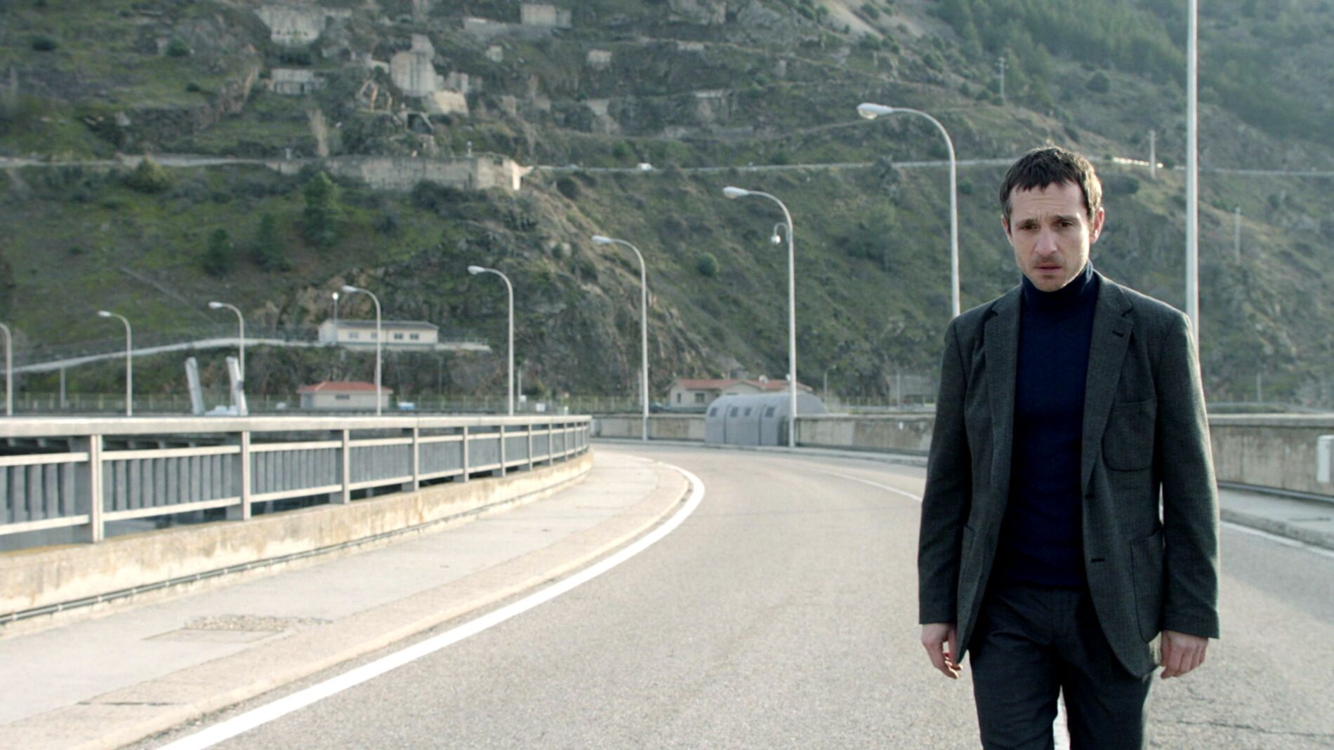 &Aacute;lex visita el lugar donde muri&oacute; Rodrigo