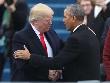 Trump y Obama se saludan antes de la toma de posesión Trump y Obama se saludan antes de la toma de posesión