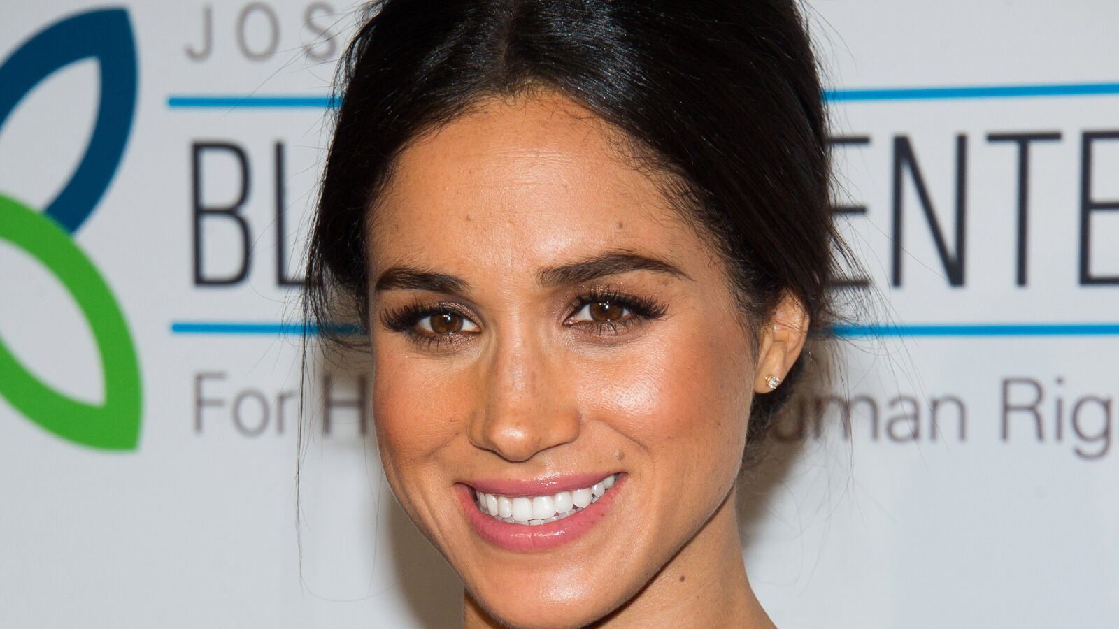 Meghan Markle, las pistas sobre los dos vestidos que llevará el día de su boda con el príncipe Harry 