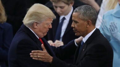 Donald Trump acusa a Barack Obama de haberle pinchado los teléfonos durante la campaña electoral