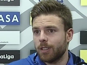 Asier Illarramendi, atendiendo a los medios de comunicación Asier Illarramendi, atendiendo a los medios de comunicación