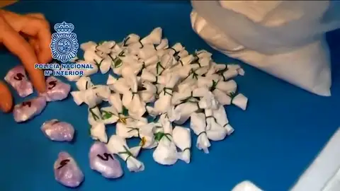 Frame 59.336327 de: Cinco detenidos por vender cocaína a traficantes y consumidores por un servicio 24 horas Frame 59.336327 de: Cinco detenidos por vender cocaína a traficantes y consumidores por un servicio 24 horas