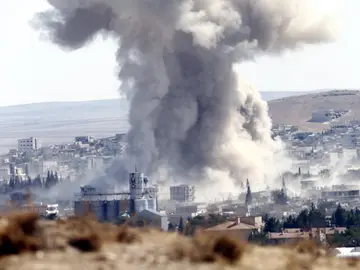 Ataque en Siria - Imagen de archivo Ataque en Siria - Imagen de archivo