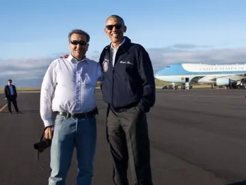 Barack Obama junto a su fotógrafo Pete Souza Barack Obama junto a su fotógrafo Pete Souza