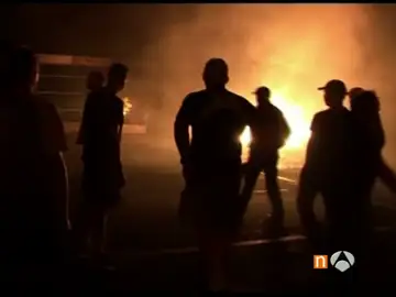 Frame 47.113888 de: Los camioneros agredidos en Francia temen un repunte de actos vandálicos al inicio de la temporada de exportación de frutas y hortalizas Frame 47.113888 de: Los camioneros agredidos en Francia temen un repunte de actos vandálicos al inicio de la temporada de exportación de frutas y hortalizas
