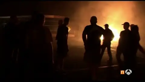 Frame 47.113888 de: Los camioneros agredidos en Francia temen un repunte de actos vandálicos al inicio de la temporada de exportación de frutas y hortalizas Frame 47.113888 de: Los camioneros agredidos en Francia temen un repunte de actos vandálicos al inicio de la temporada de exportación de frutas y hortalizas