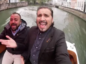 Una luna de miel donde el flamenco y los flamencos son los protagonistas Una luna de miel donde el flamenco y los flamencos son los protagonistas