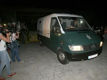 Una furgoneta de la Guardia Civil Una furgoneta de la Guardia Civil