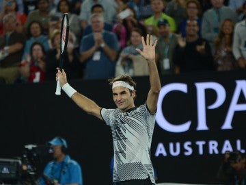 Roger Federer celebra una victoria en el Open de Australia