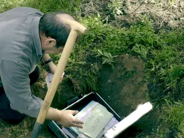 La difícil investigación de Rodrigo queda sepultada bajo tierra La difícil investigación de Rodrigo queda sepultada bajo tierra