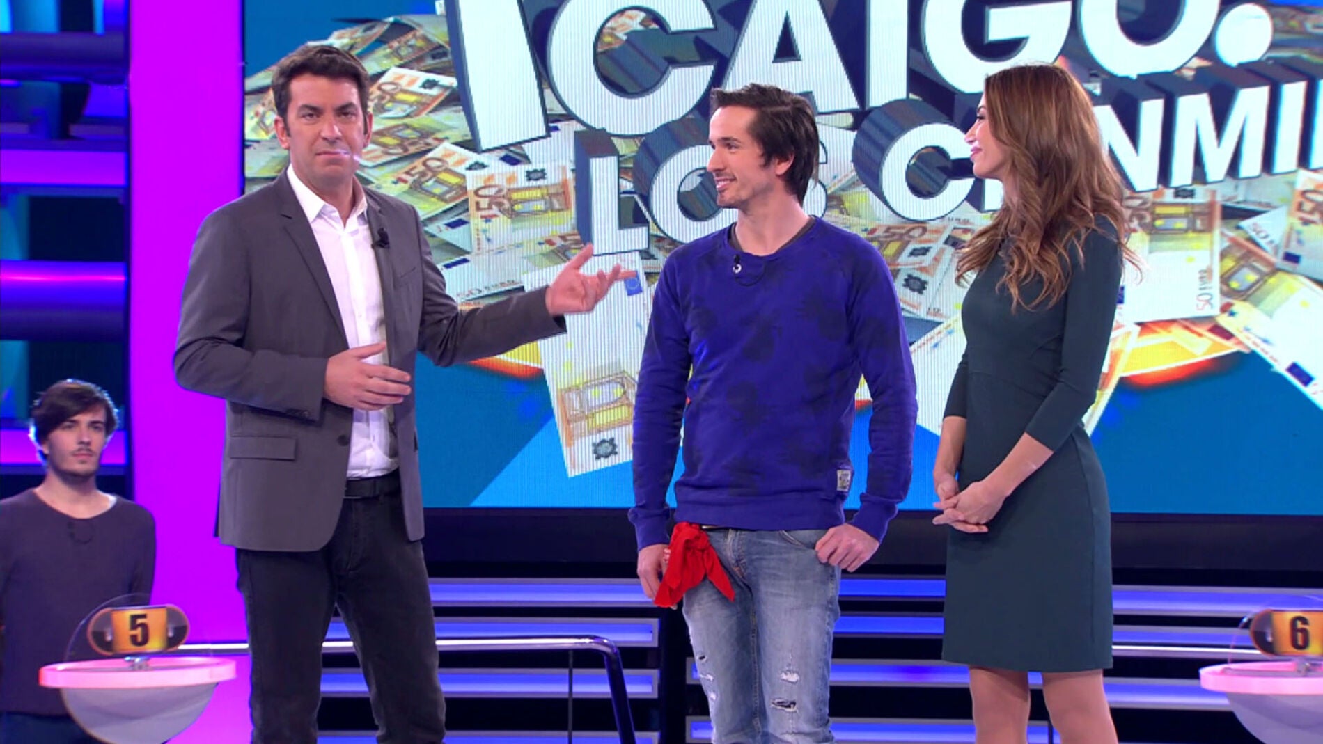 Regresa el chico del pa&ntilde;uelo rojo