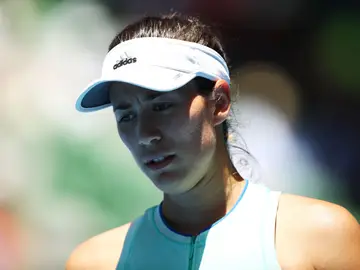 Garbiñe Muguruza se lamenta en un partido del Open de Australia Garbiñe Muguruza se lamenta en un partido del Open de Australia