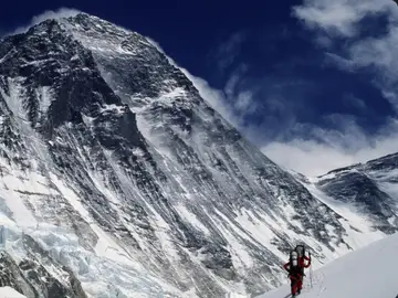 Expedición en el Everest. Expedición en el Everest.