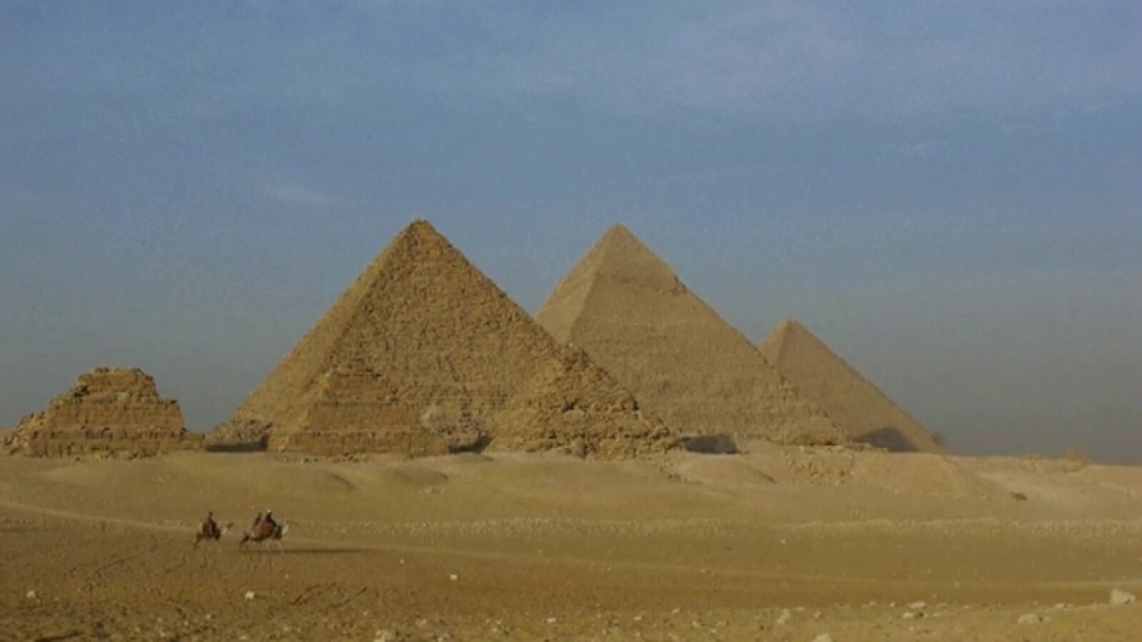 Egipto lucha por resucitar la industria del turismo