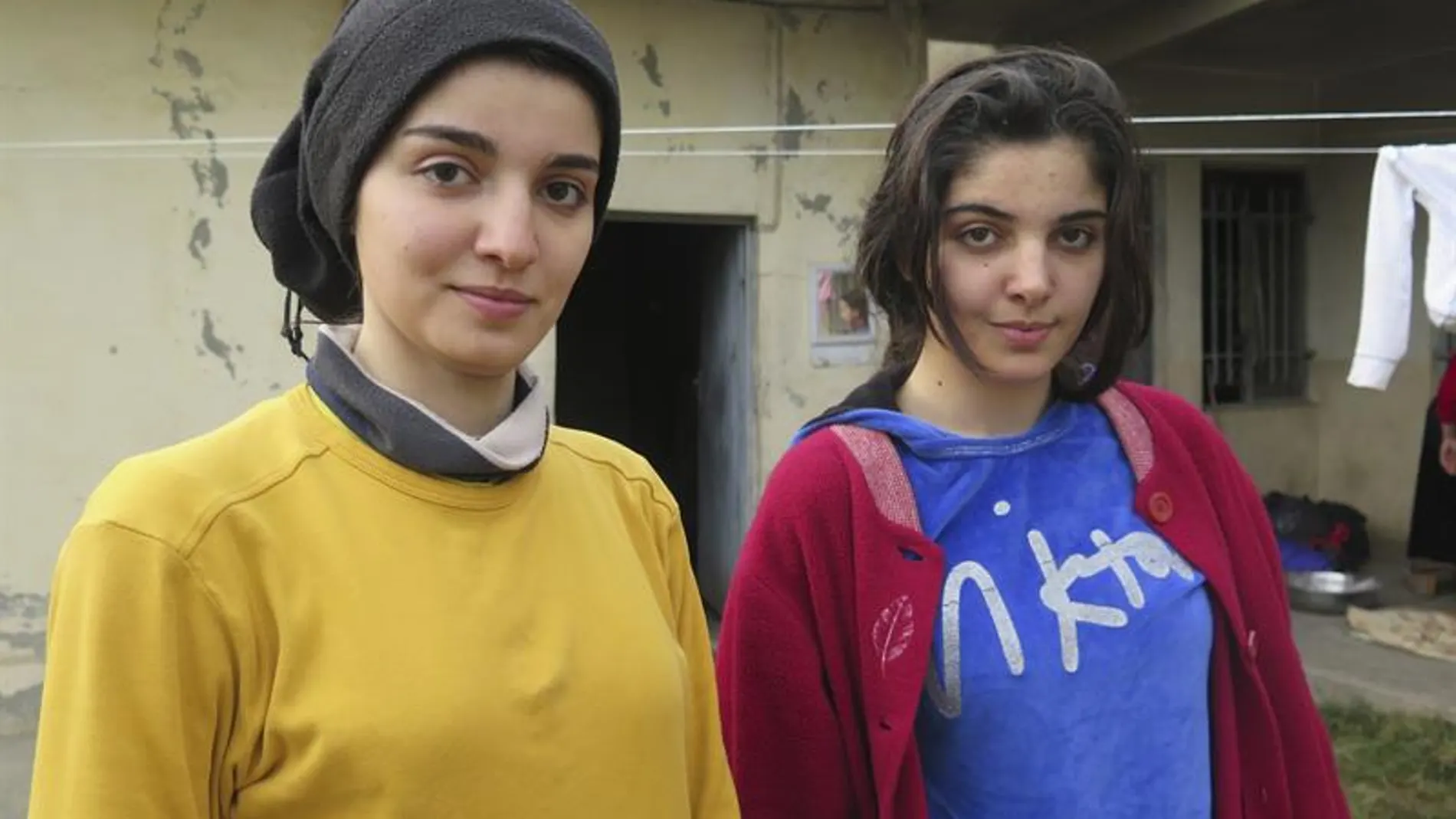 Heba junto a su hermana Yumama Heba junto a su hermana Yumama
