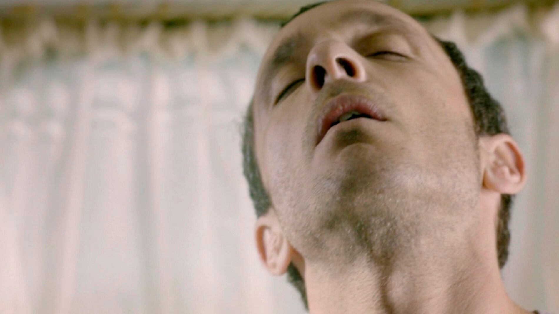 &Aacute;lex, al borde de la muerte, cede todo el control de su cuerpo al coraz&oacute;n de Rodrigo