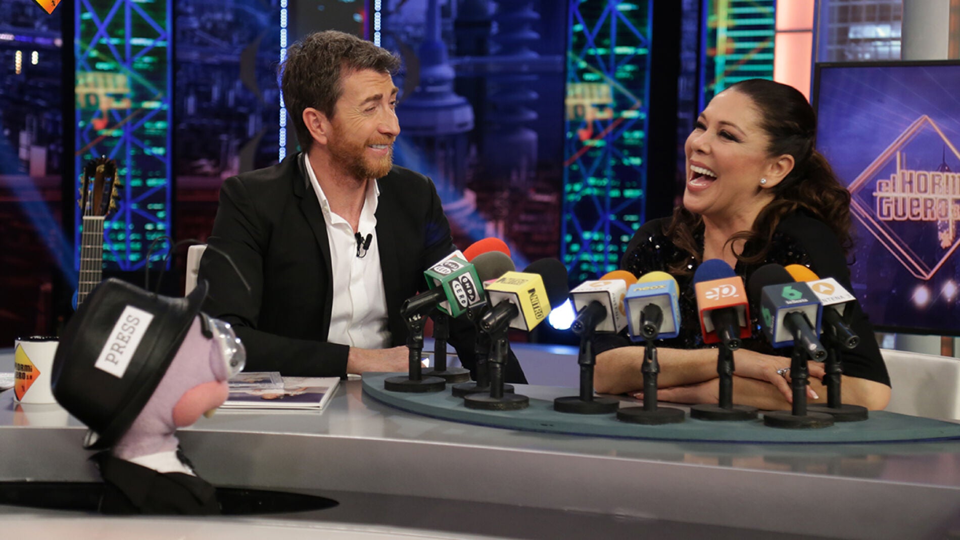 Isabel da su receta del 'pollo a la Pantoja' a Trancas y Barrancas