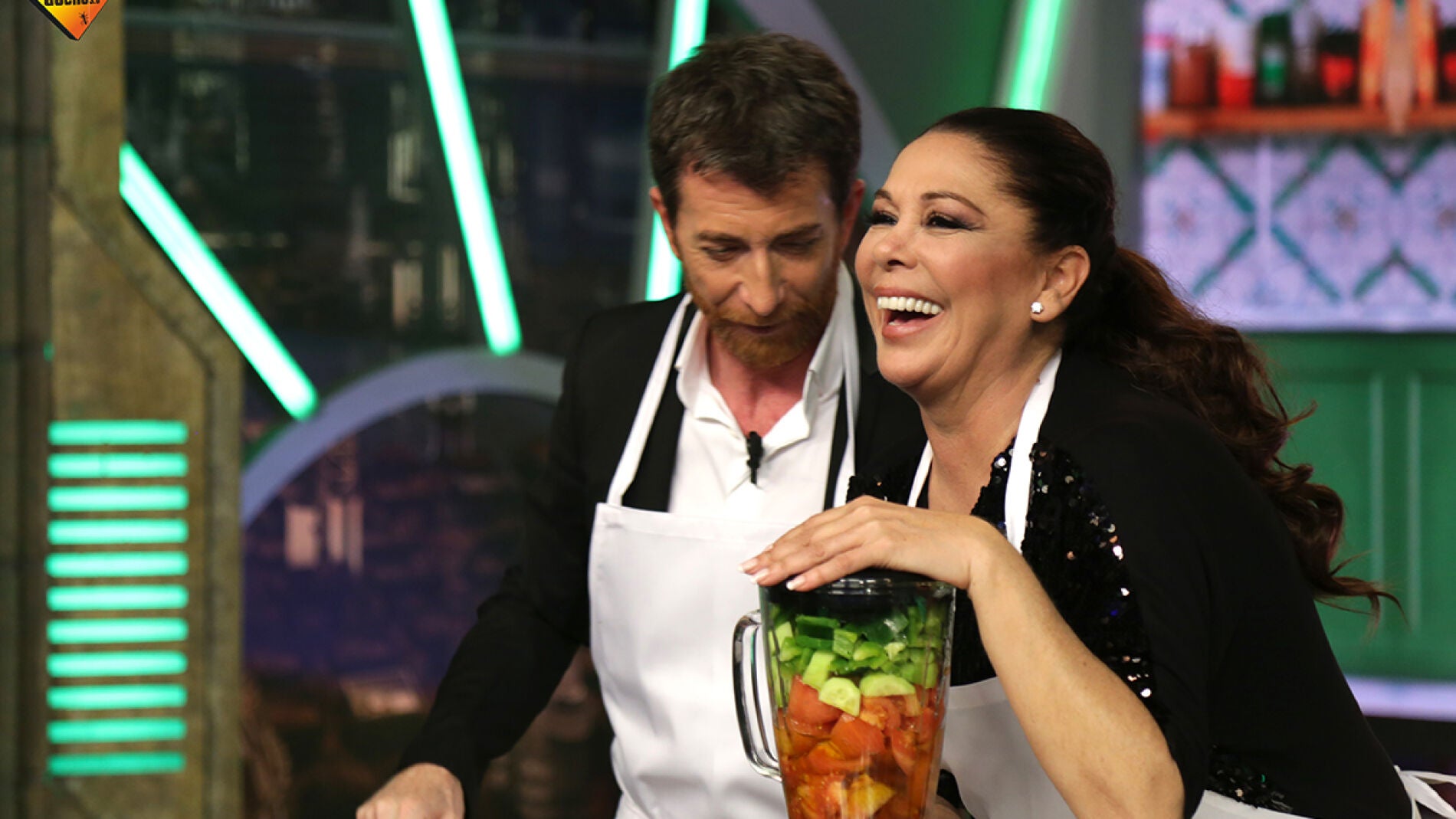 Isabel Pantoja nos ense&ntilde;a c&oacute;mo hacer un buen gazpacho