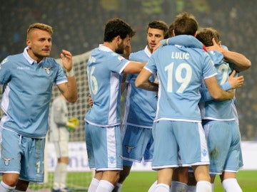 Los jugadores de la Lazio celebrando uno de los goles frente al Inter