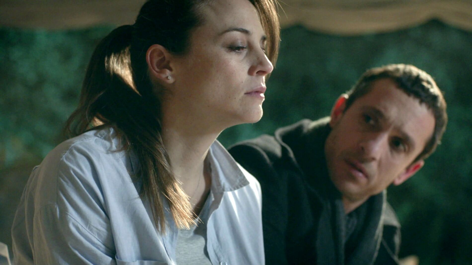 Blanca abandona a &Aacute;lex para aclarar sus dudas