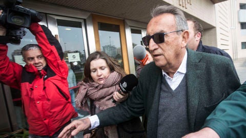 Carlos Fabra a su llegada a la Ciudad de la Justicia de Castell&oacute;n