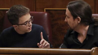 Iglesias y Errejón protagonizan una intensa y larga bronca que llega a centrar la atención del Congreso