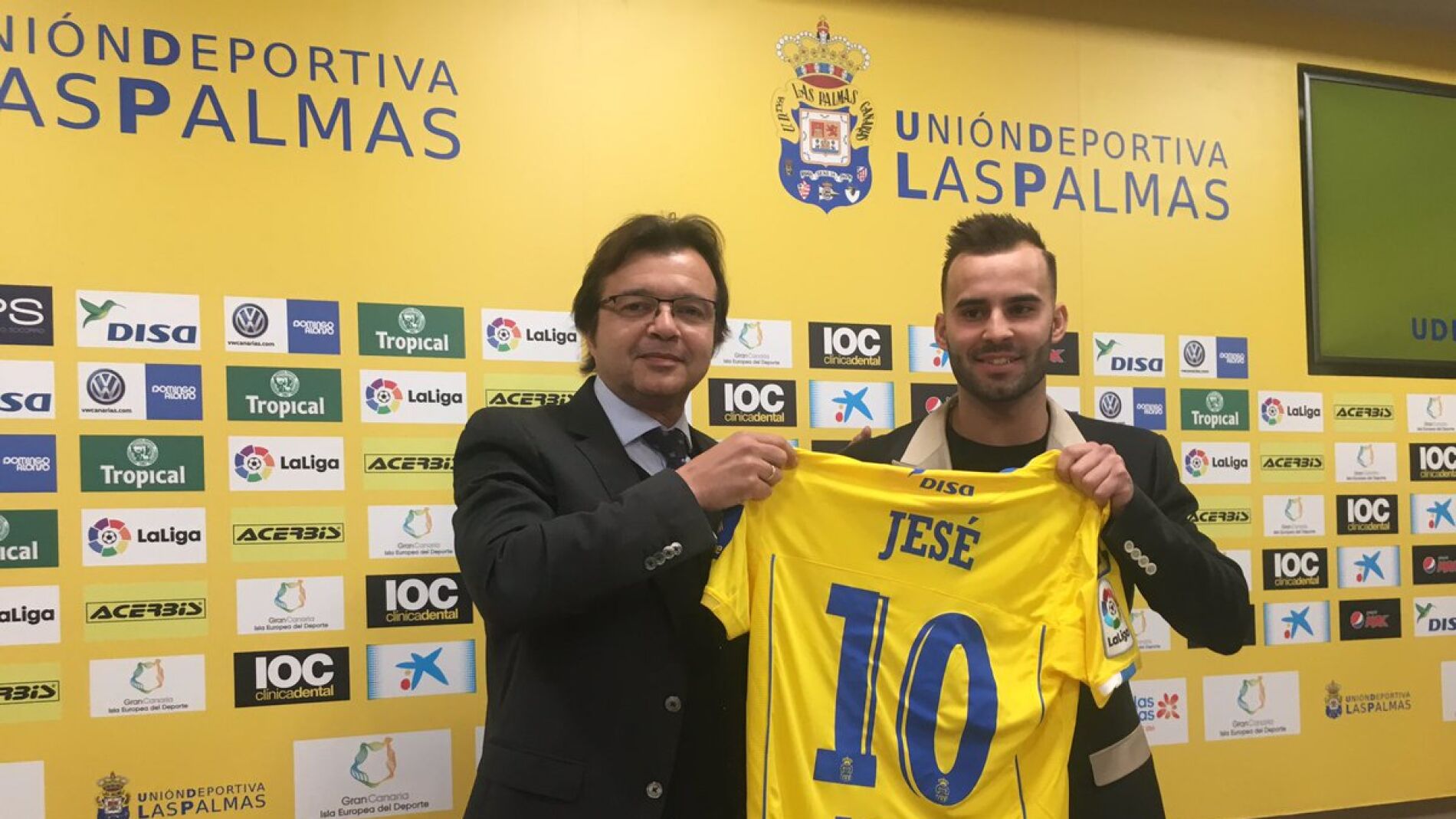 Jes&eacute; con el presidente de Las Palmas en su presentaci&oacute;n