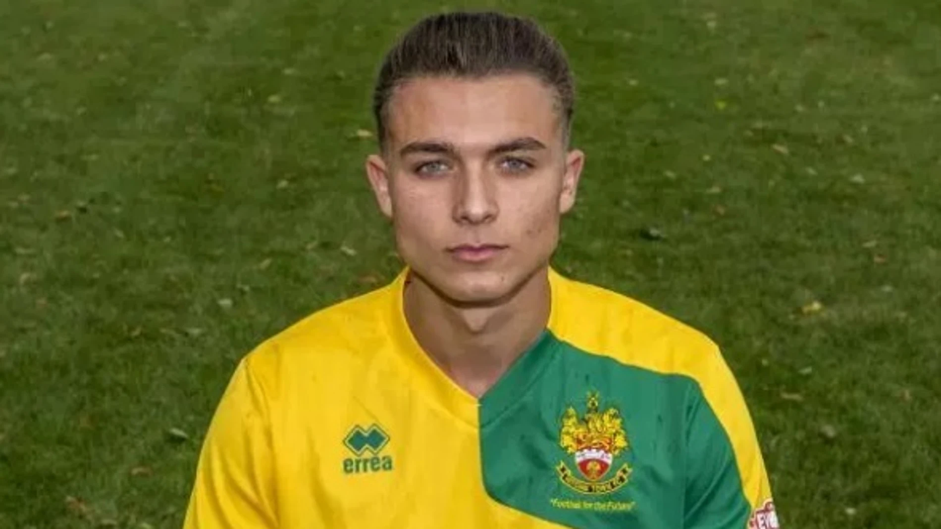 El futbolista Alfie Barker El futbolista Alfie Barker