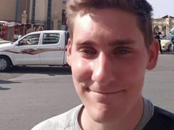 Frame 6.424888 de: Un soldado voluntario británico se suicida para no ser capturado por Daesh en Siria