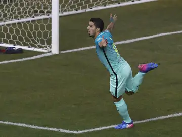 Luis Suárez celebra su gol ante el Atlético de Madrid Luis Suárez celebra su gol ante el Atlético de Madrid