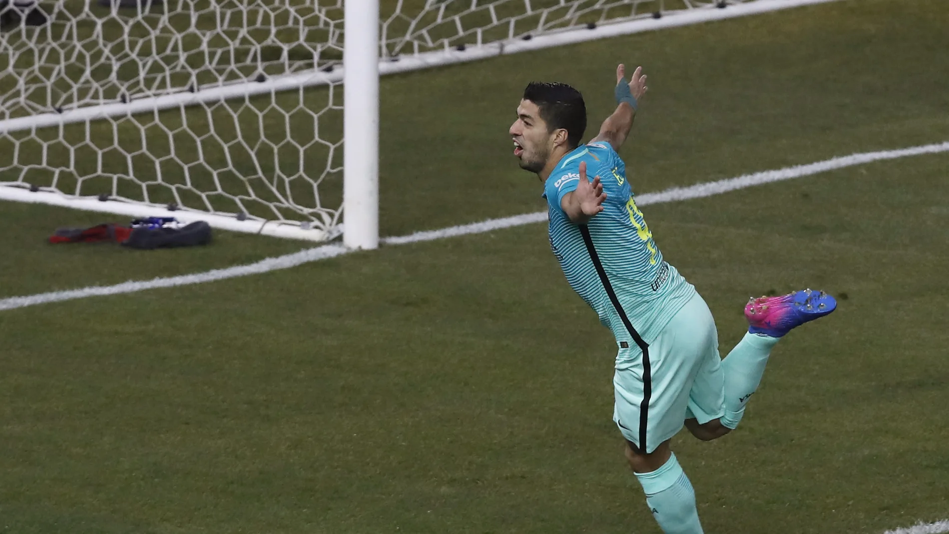 Luis Suárez celebra su gol ante el Atlético de Madrid Luis Suárez celebra su gol ante el Atlético de Madrid