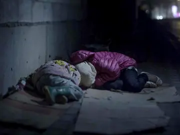 El descanso de los niños refugiados El descanso de los niños refugiados