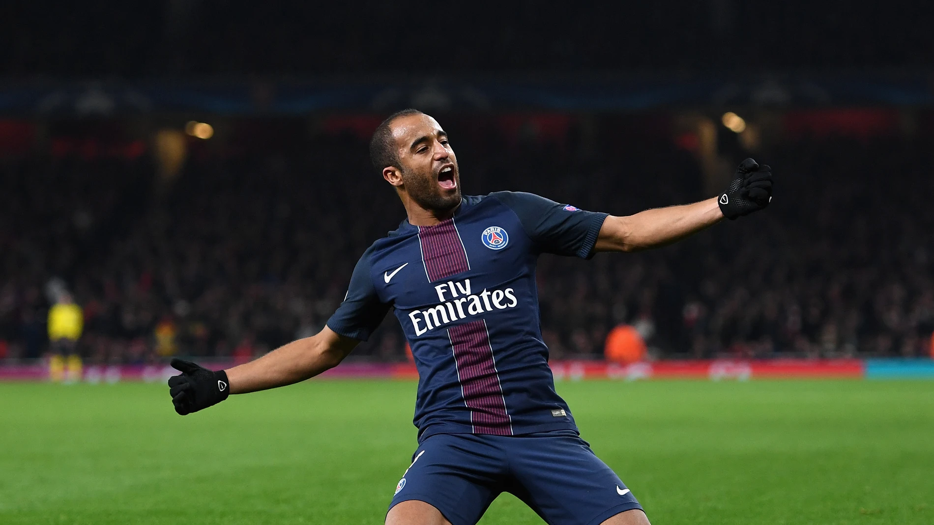 Lucas Moura celebrando un gol Lucas Moura celebrando un gol