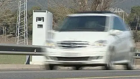 Radares en las carreteras Centímetros Cúbicos