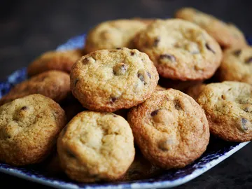 Un plato con galletas Un plato con galletas