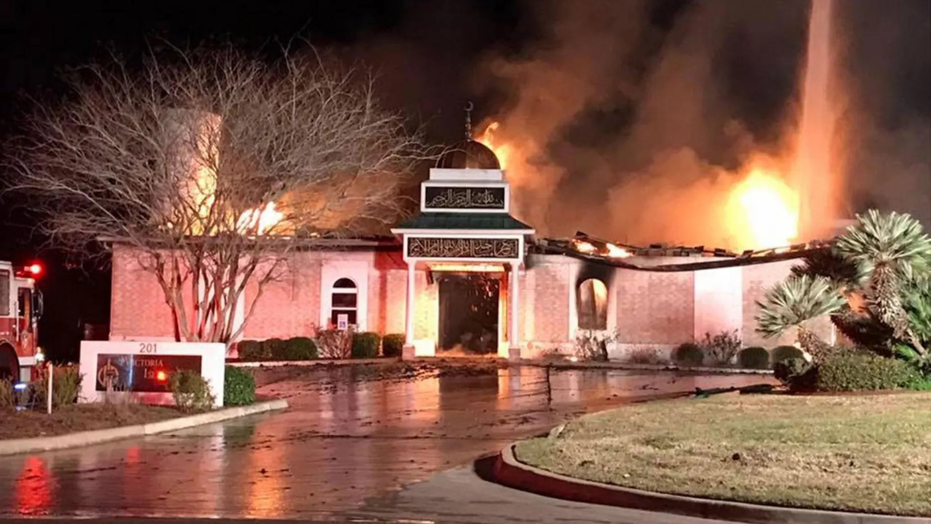 Un incendio destroza la mezquita de Victoria, en Texas Un incendio destroza la mezquita de Victoria, en Texas