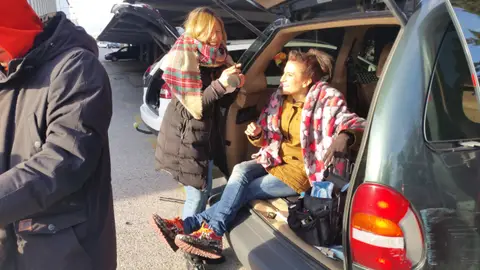 Últimos retoques para la actriz Marta Tomasa Últimos retoques para la actriz Marta Tomasa