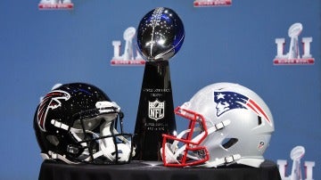 Los Falcons y los Patriots, en busca del trofeo de la Super Bowl