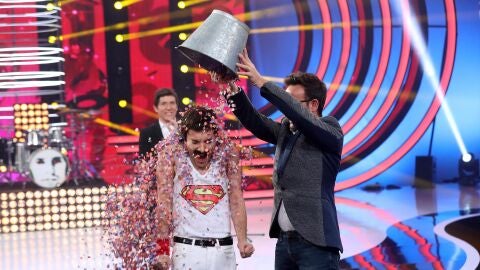 Carlos Latre a Blas: “La camiseta te viene al pelo, ¡eres Superman!”